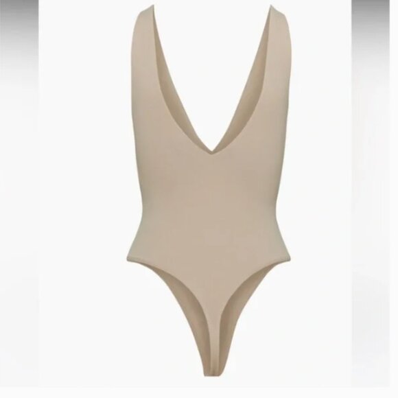 Aritzia | Babaton Contour V-neck bodysuit Taupe | Size 2XS Women's - Picture 15 of 15